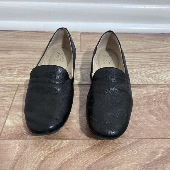 Naturalizer Black Emiline Tumbled Leather Loafer Size 6.5 Minimalistic Business - Picture 2 of 7